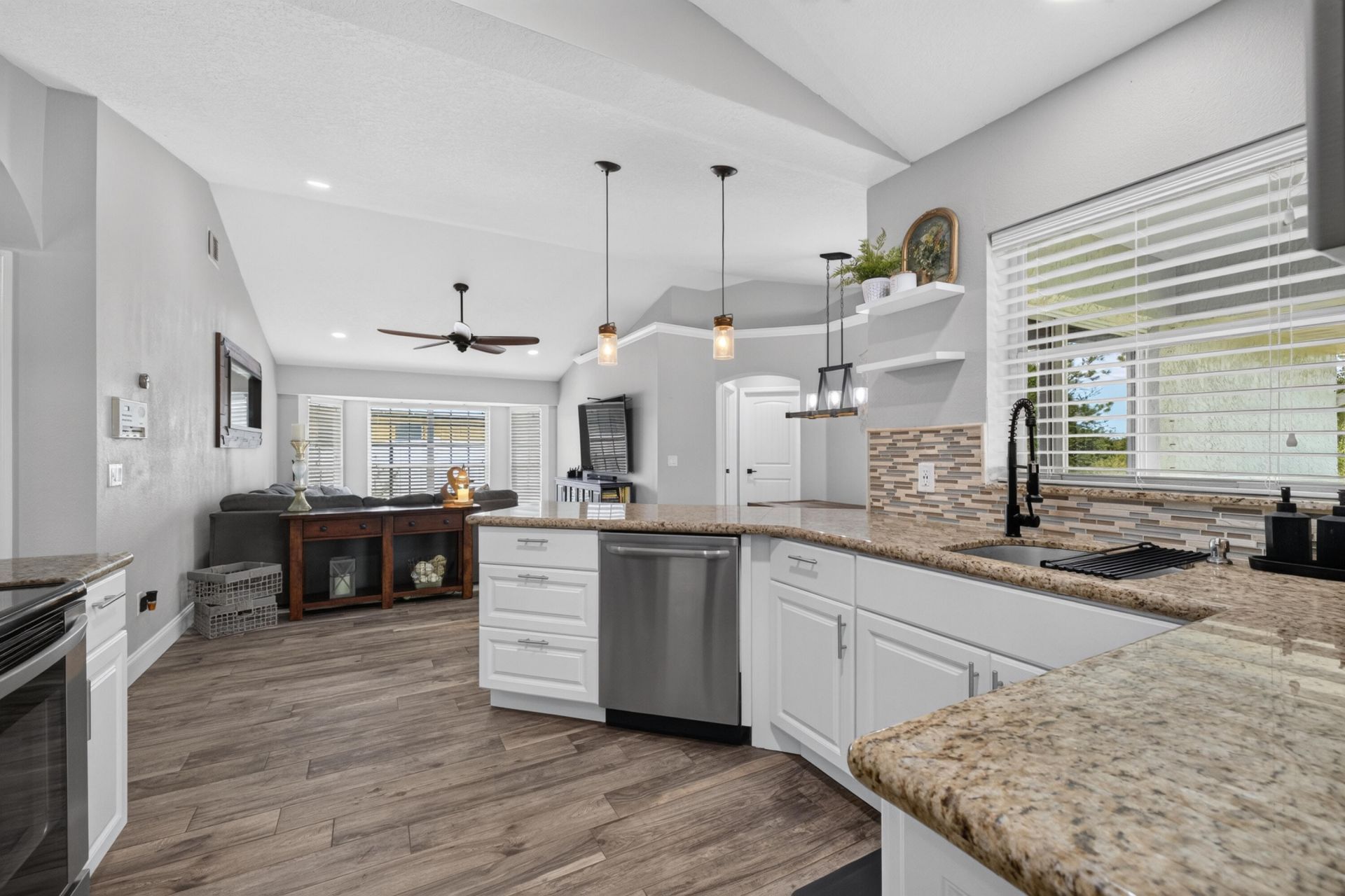 5552 NW Cruzan Avenue, Port Saint Lucie, FL 34986 Photo