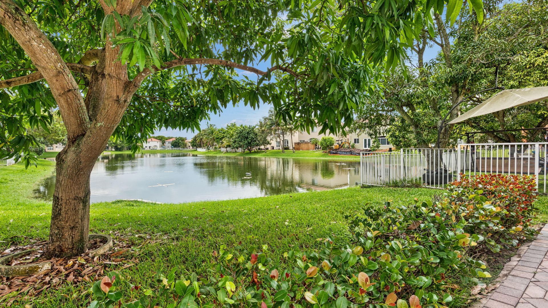 7652 NW 23rd Street, Pembroke Pines, FL 33024 Photo