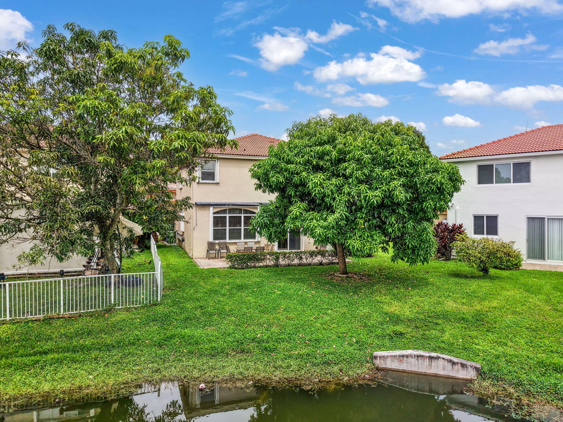 7652 NW 23rd Street, Pembroke Pines, FL 33024 Photo