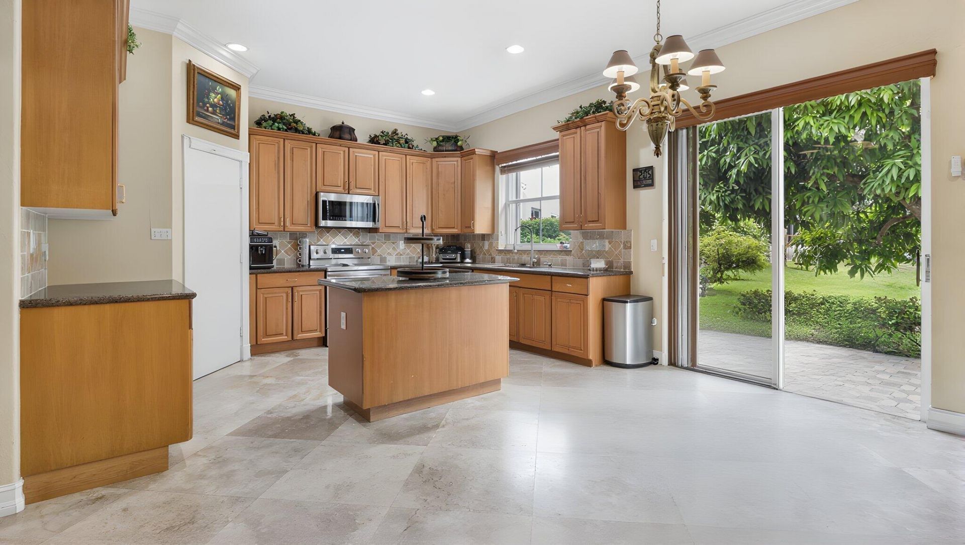 7652 NW 23rd Street, Pembroke Pines, FL 33024 Photo