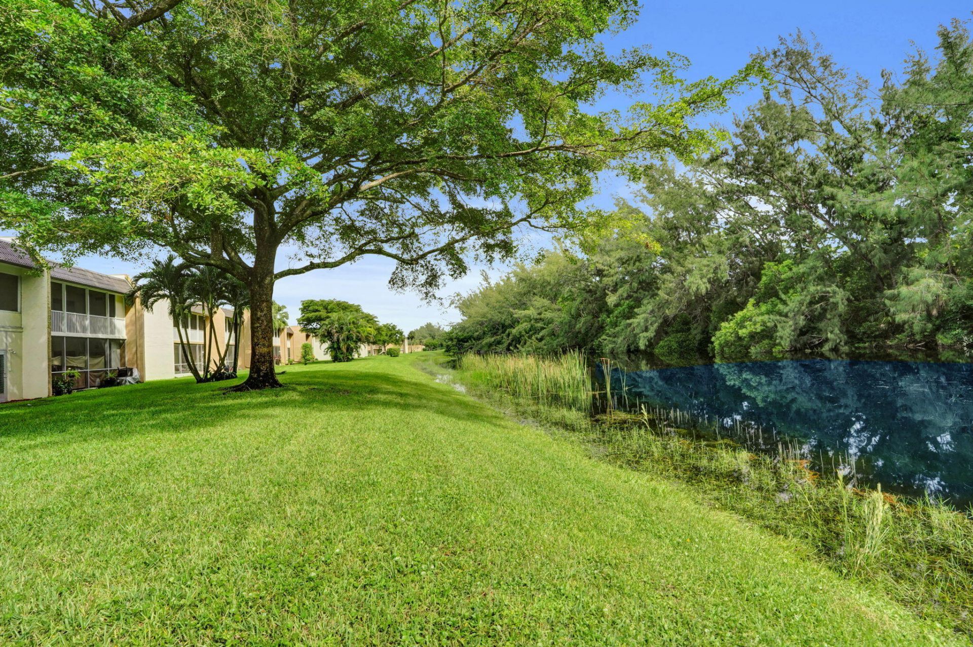 130 Lake Meryl Drive, West Palm Beach, FL 33411 Photo