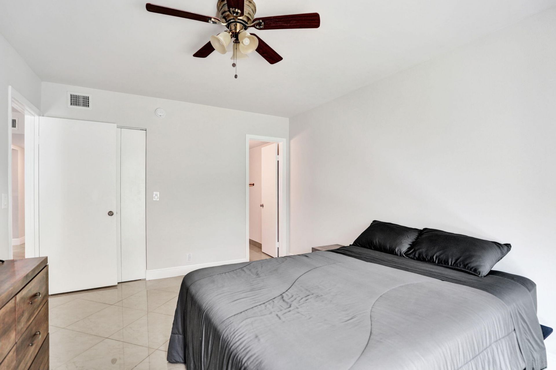 130 Lake Meryl Drive, West Palm Beach, FL 33411 Photo