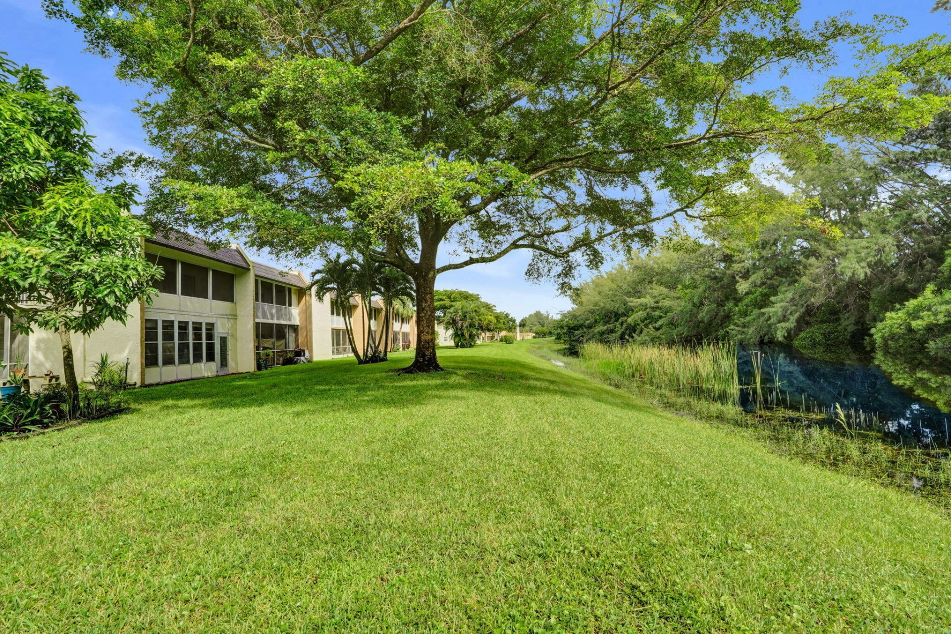 130 Lake Meryl Drive, West Palm Beach, FL 33411 Photo