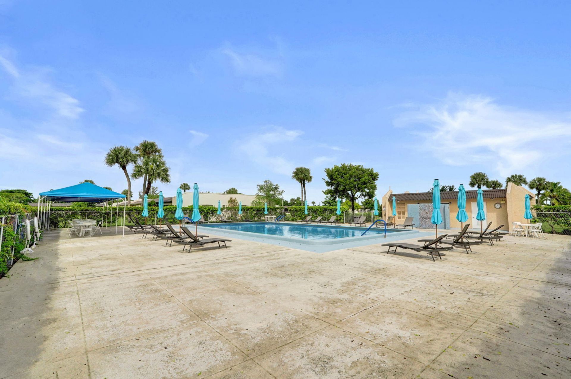 130 Lake Meryl Drive, West Palm Beach, FL 33411 Photo