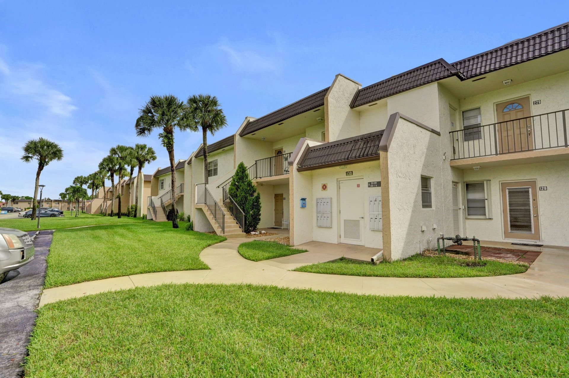 130 Lake Meryl Drive, West Palm Beach, FL 33411 Photo