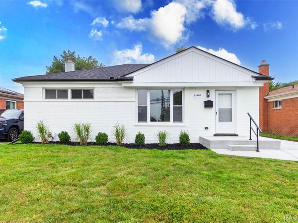 22707 Playview Street , St Clair Shores, Mi 48082