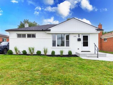 22707 Playview Street, St Clair Shores, Mi 48082