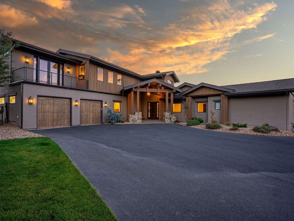 4655 SW Loma Linda Drive, Redmond, OR 97756