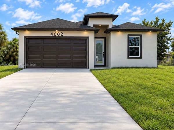 4602 Connie Ave S , Lehigh Acres, FL 33976