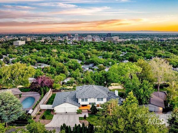 405 W Summit Ridge Rd, Boise, ID 83702