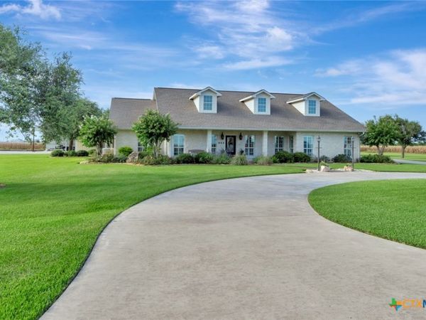 444 County Road 237 , Ganado, TX 77962