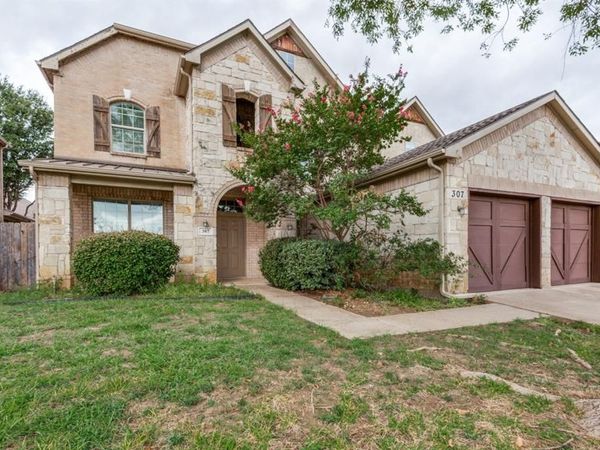 307 Moonlight Drive , Euless, TX 76039