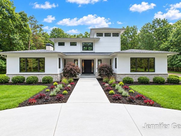 7775 Sudbury Lane SE, Ada, MI 49301
