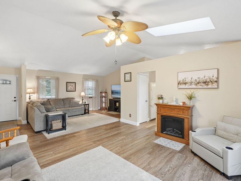 5800 Middle Urbana Road, Springfield, OH 45502 Photo 7