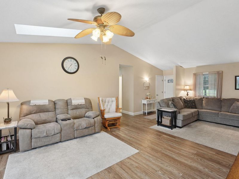 5800 Middle Urbana Road, Springfield, OH 45502 Photo 8