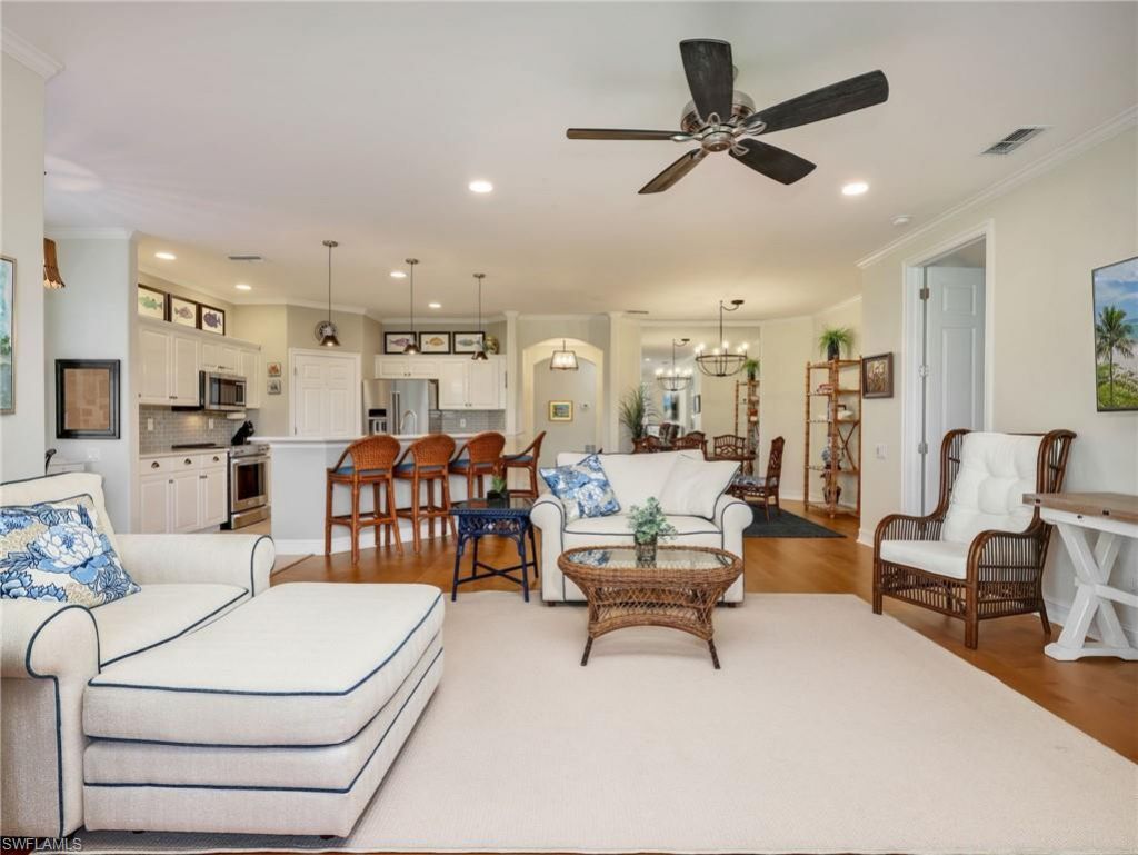 882 Carrick Bend Cir, Unit 102, Naples, FL 34110 Photo