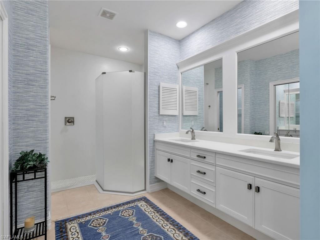 882 Carrick Bend Cir, Unit 102, Naples, FL 34110 Photo