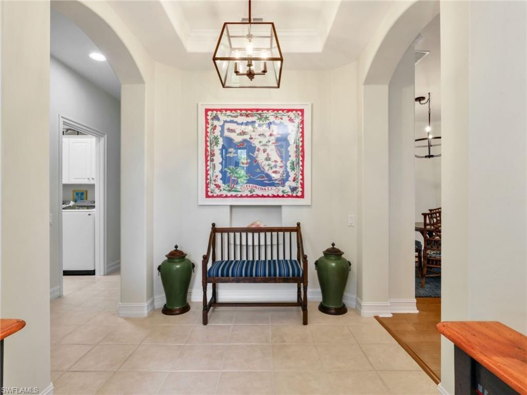 882 Carrick Bend Cir, Unit 102, Naples, FL 34110 Photo