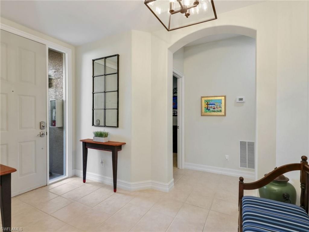 882 Carrick Bend Cir, Unit 102, Naples, FL 34110 Photo