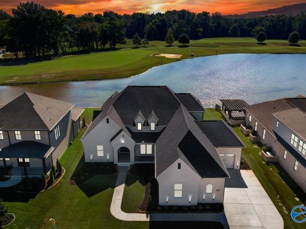 23281 Sawgrass Drive, Athens, AL 35613