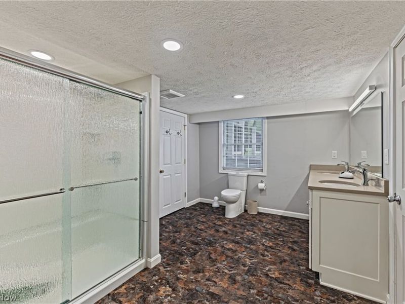 18050 Elliott Drive, Chagrin Falls, OH 44023 Photo 26