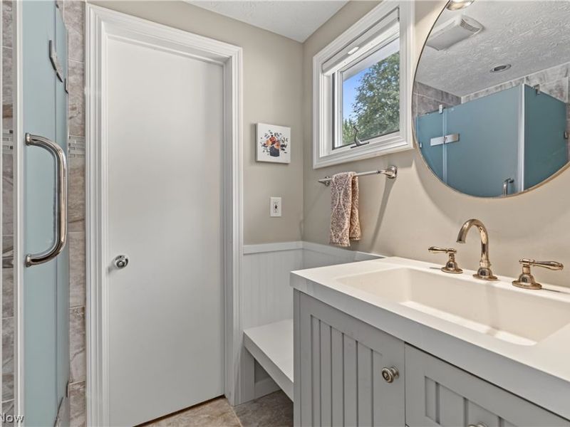 18050 Elliott Drive, Chagrin Falls, OH 44023 Photo 36