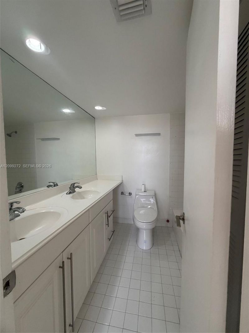 10801 SW 109th Ct, Unit D412, Miami, FL 33176 Photo