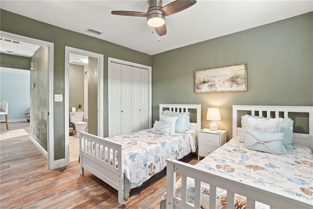 323 Washington Ct , Fort Myers Beach, FL 33931 Photo