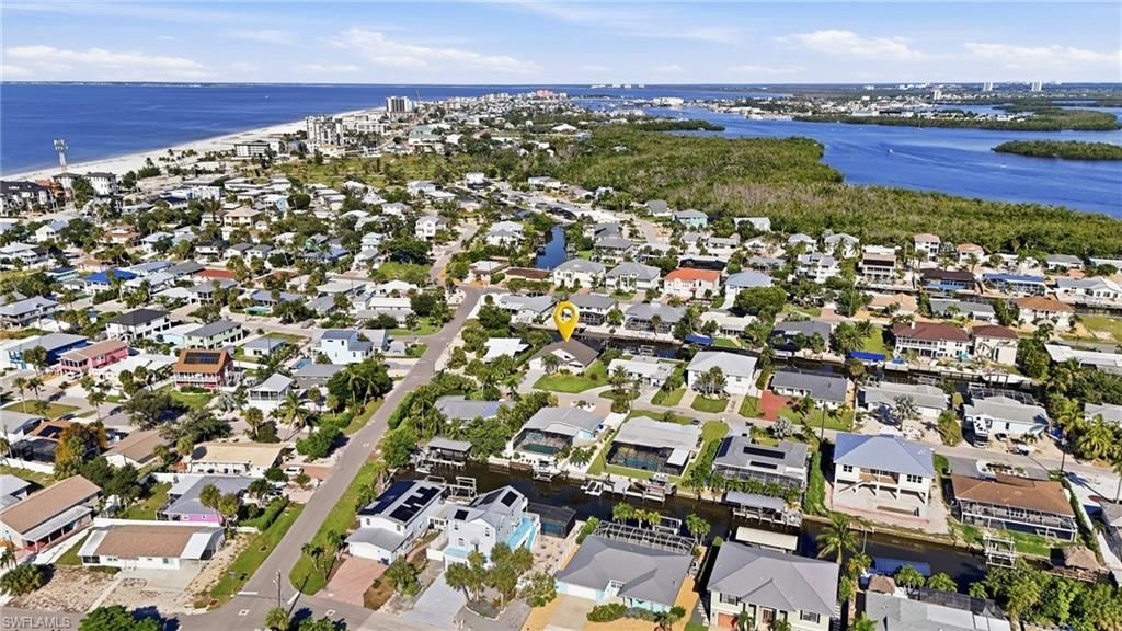 323 Washington Ct , Fort Myers Beach, FL 33931 Photo