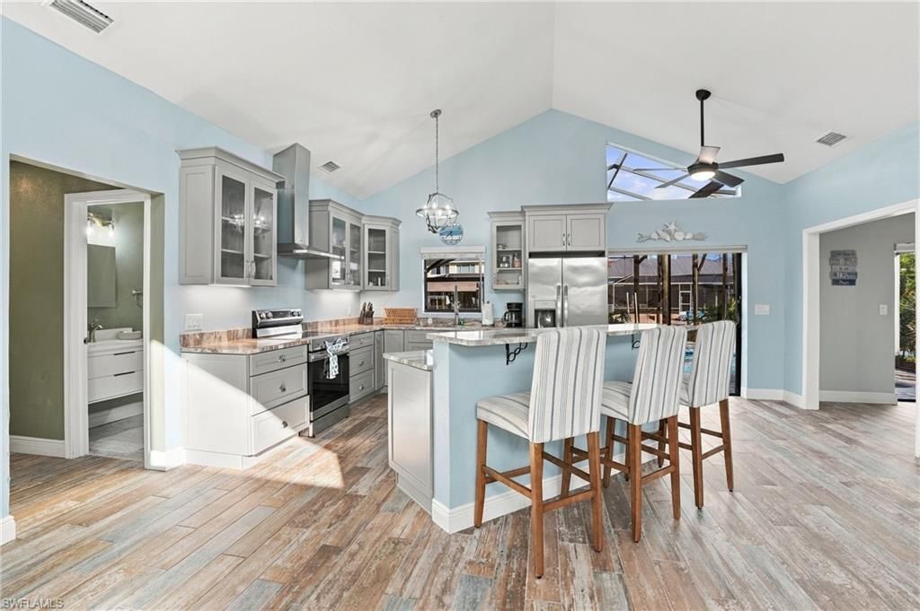 323 Washington Ct , Fort Myers Beach, FL 33931 Photo