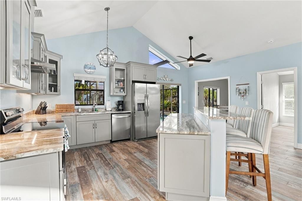 323 Washington Ct , Fort Myers Beach, FL 33931 Photo