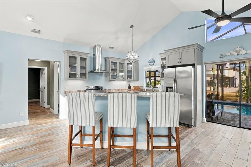 323 Washington Ct , Fort Myers Beach, FL 33931 Photo