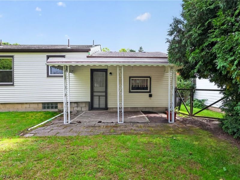 114 Joan Circle, Campbell, OH 44405 Photo 24