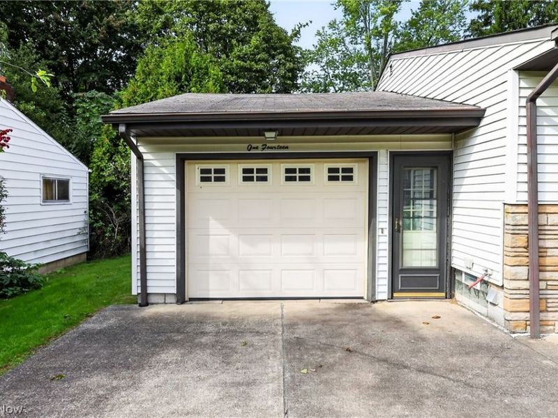 114 Joan Circle, Campbell, OH 44405 Photo 3
