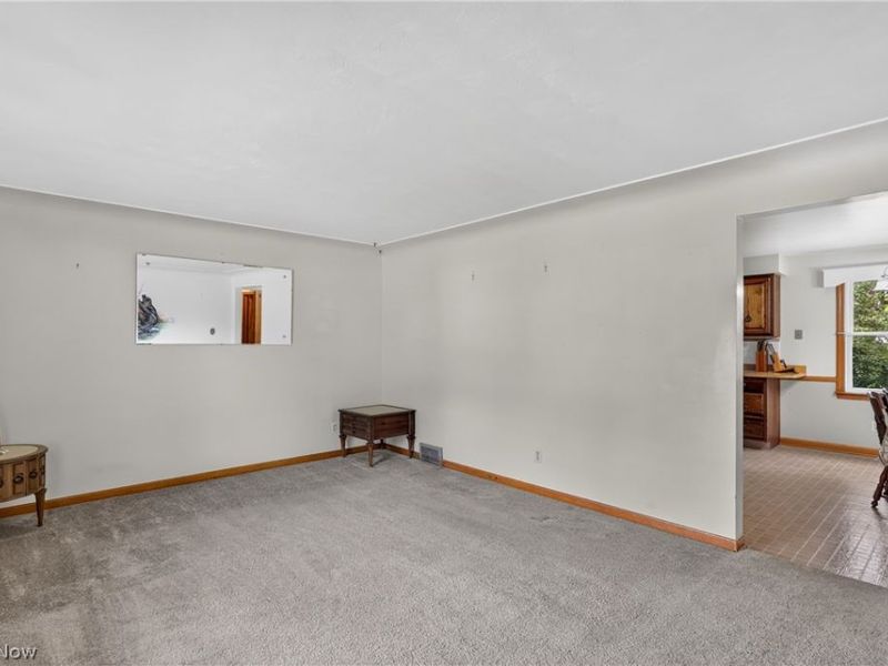114 Joan Circle, Campbell, OH 44405 Photo 9
