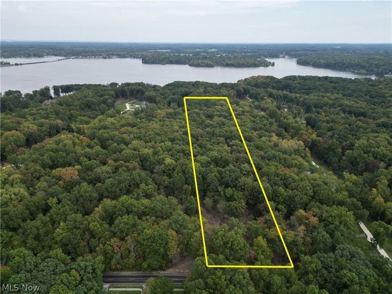 Mahoning Road, Lake Milton, OH 44429 Photo 3
