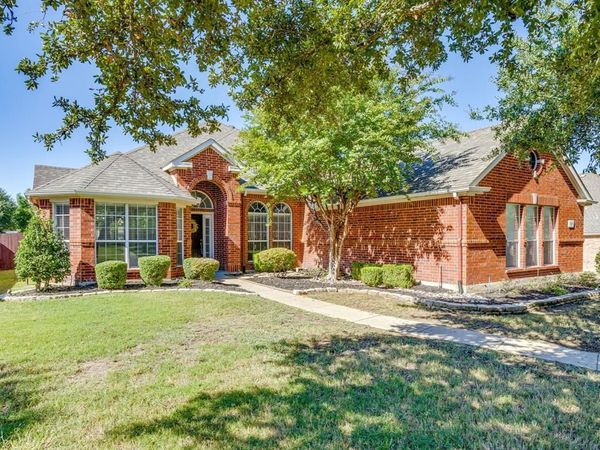 2907 Saint Maria Drive, Mansfield, TX 76063