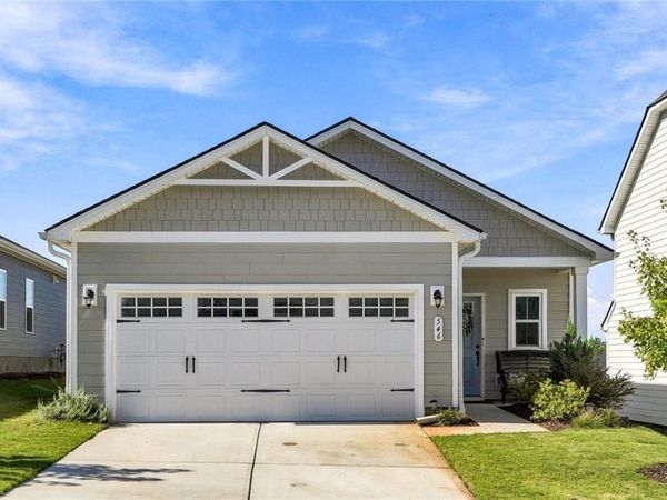 546 Gunter Drive NE, Hoschton, GA 30043