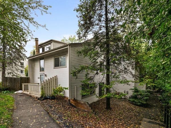 5563 E Bavarian Pass, Fridley, MN 55432