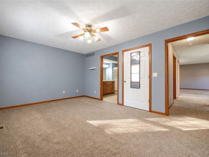 5663 Gateway Lane, Brook Park, OH 44142 Photo 15