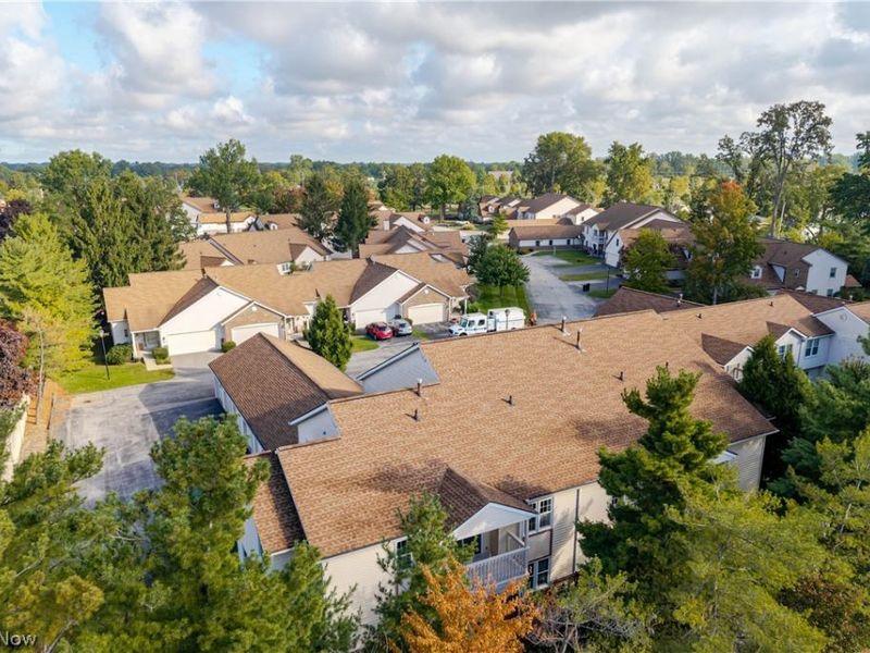 5663 Gateway Lane, Brook Park, OH 44142 Photo 21