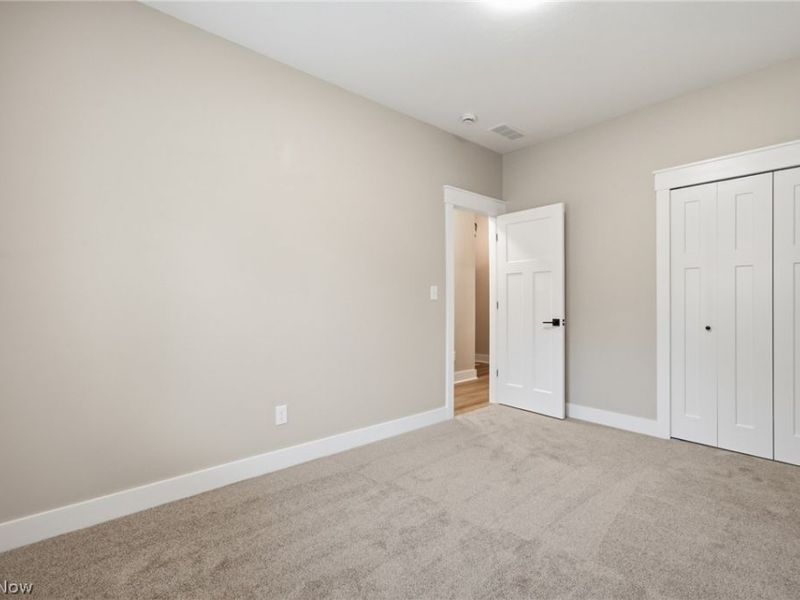 293 Wallace Drive, Berea, OH 44017 Photo 18