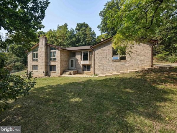 107 FAIRVIEW CIRCLE, WOODSTOCK, VA 22664