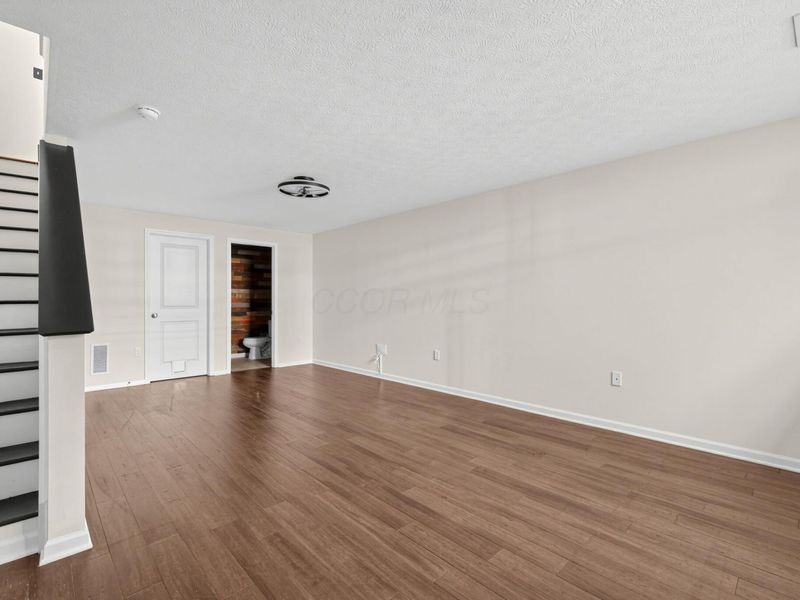 6241 Needletail Road , Unit 32, Columbus, OH 43230 Photo 8