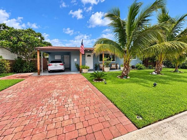 15 SW 13TH Court, Deerfield Beach, FL 33441