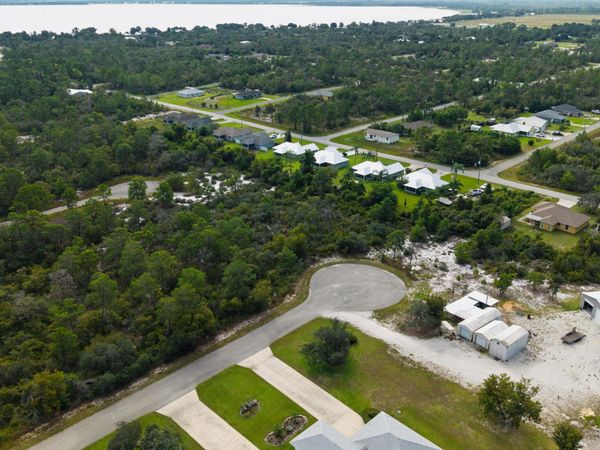 224 Fiji Way NE, Lake Placid, FL 33852