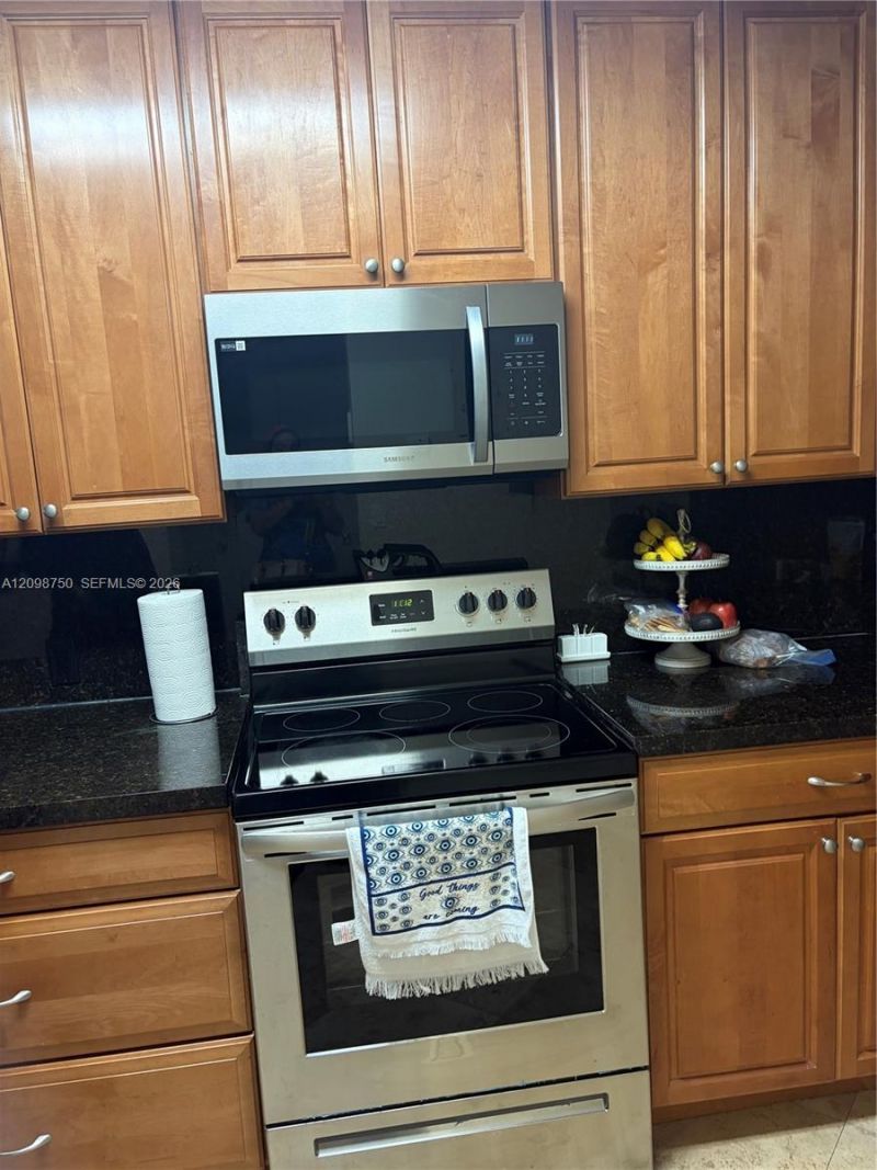 3375 N Country Club Dr, Unit 605, Aventura, FL 33180 Photo