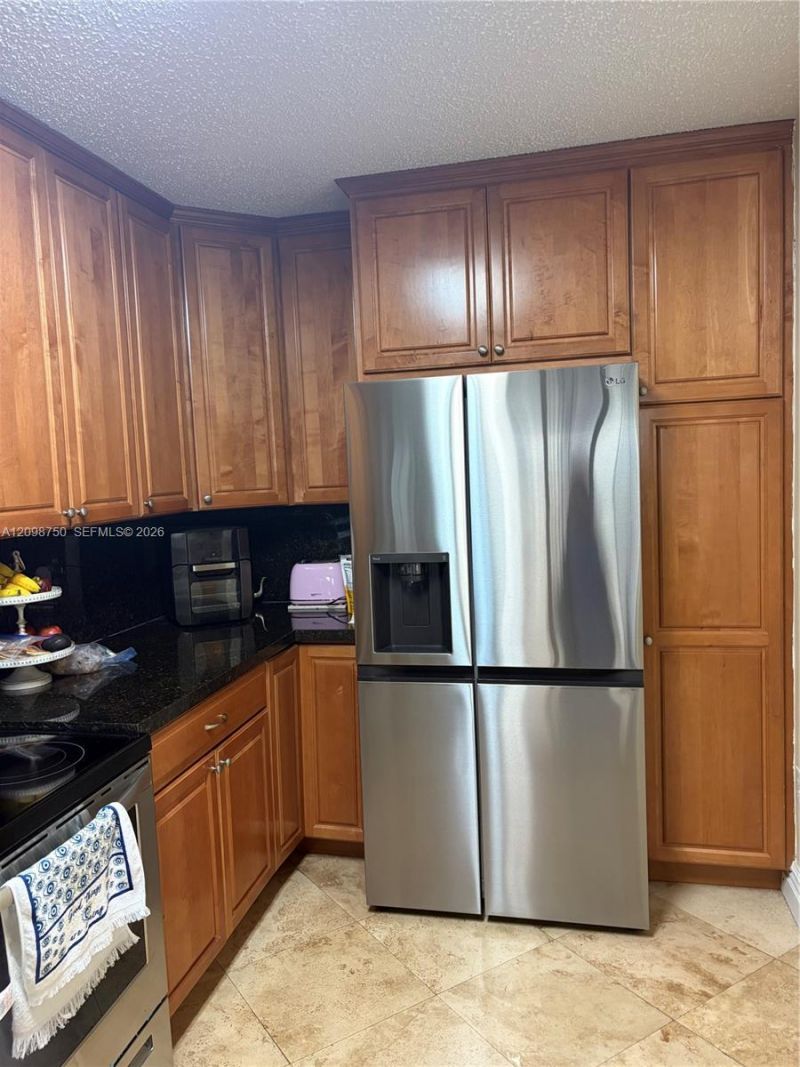 3375 N Country Club Dr, Unit 605, Aventura, FL 33180 Photo