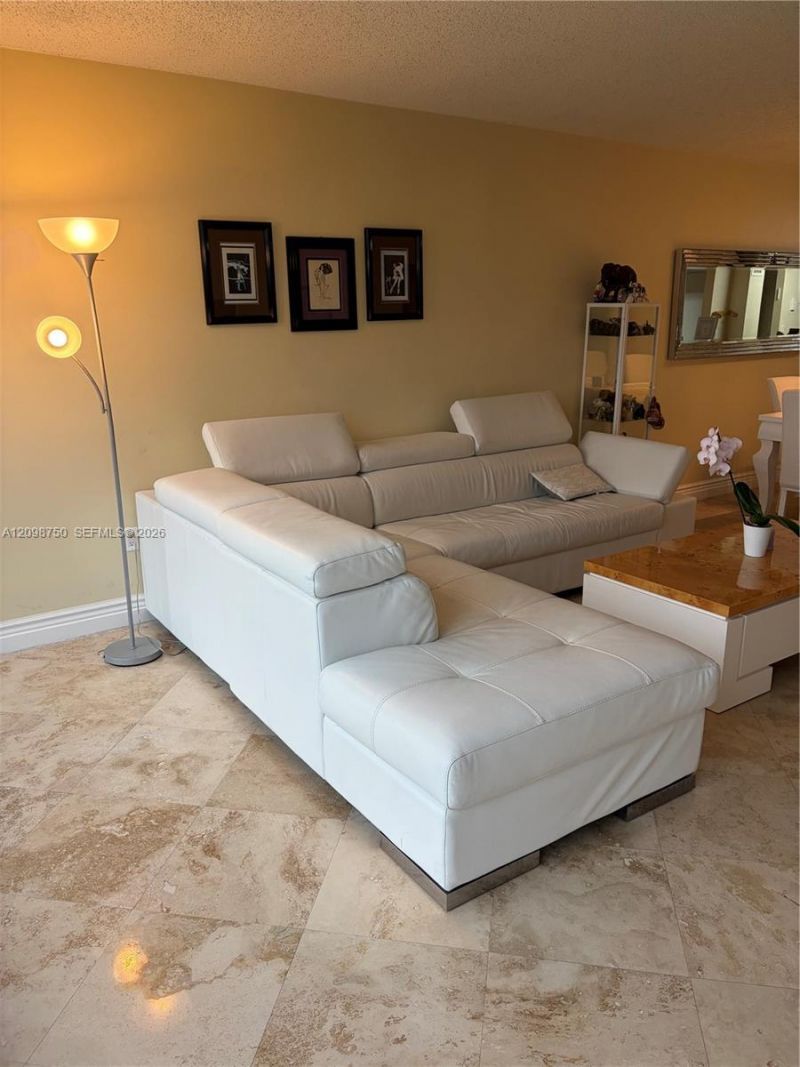 3375 N Country Club Dr, Unit 605, Aventura, FL 33180 Photo
