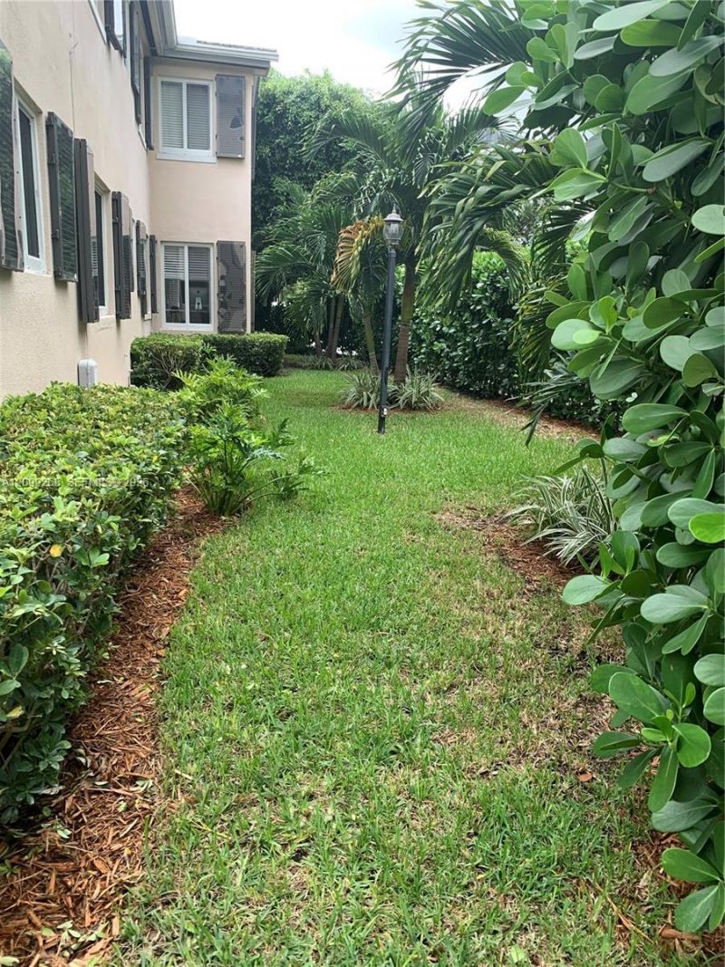 3182 S Le Jeune Rd , Unit 3182, Coral Gables, FL 33134 Photo